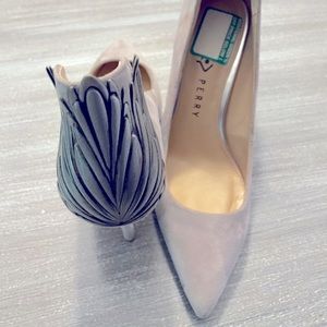 Katy Perry Pumps women size 8.5